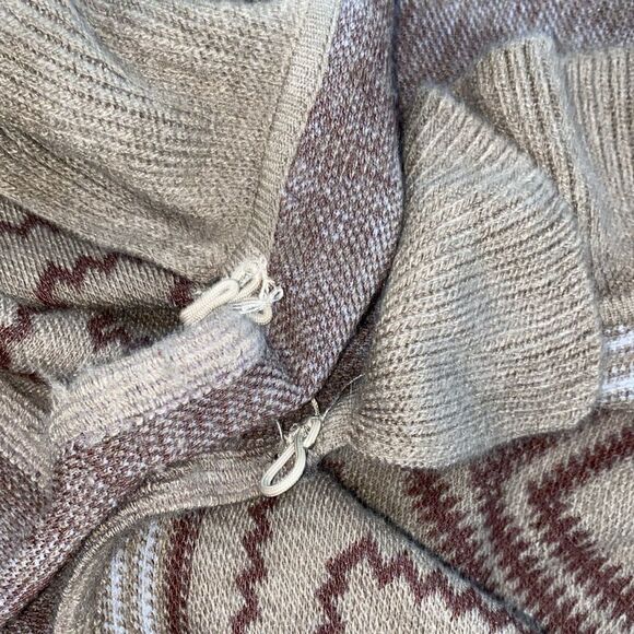 Boho knit cape sweater cardigan size medium/large - Picture 3 of 5